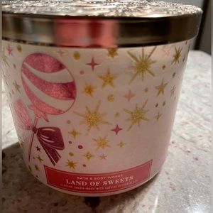Bath & Body Works “Land of sweets” candle